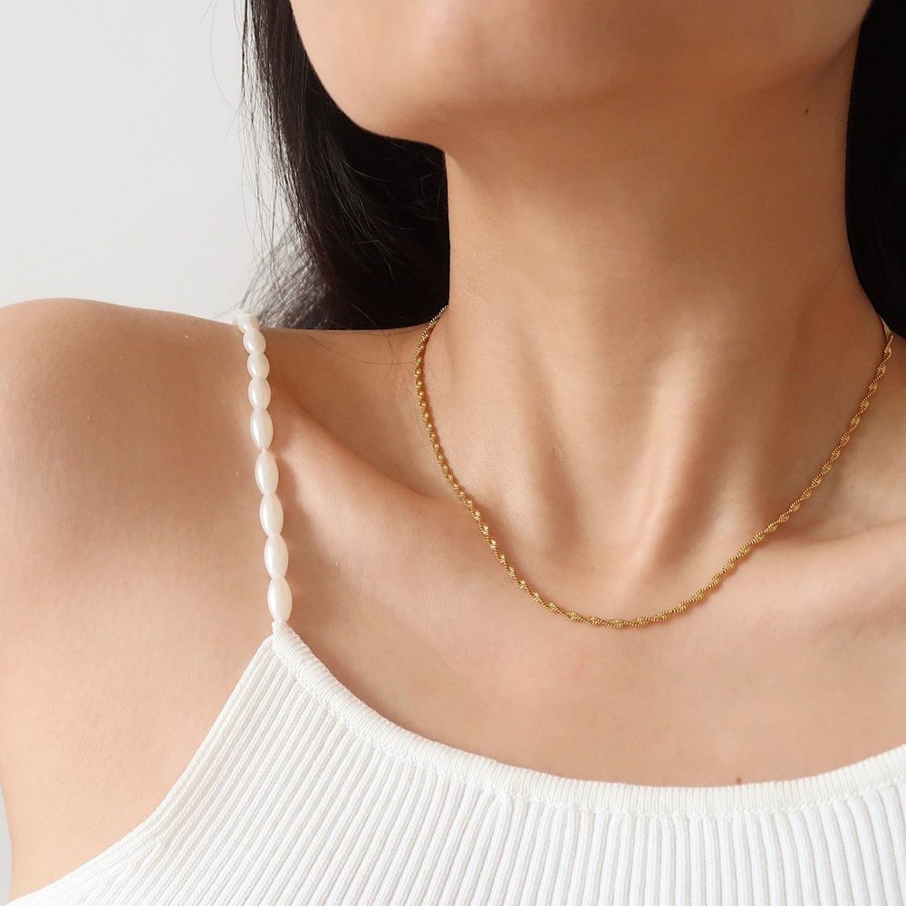NEW 18K Gold Plated Braided Twisted Chain Necklace - Picture 8 of 9